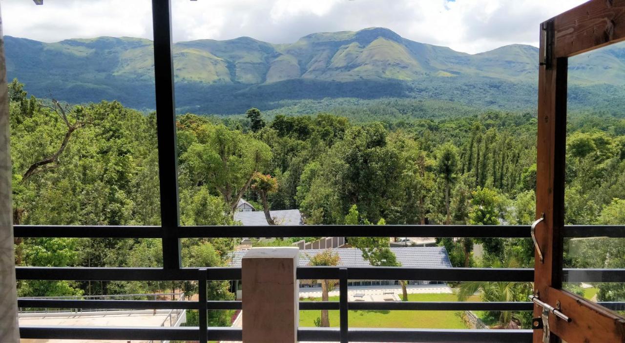 The Blossom Resort - Chikmagalūr Esterno foto